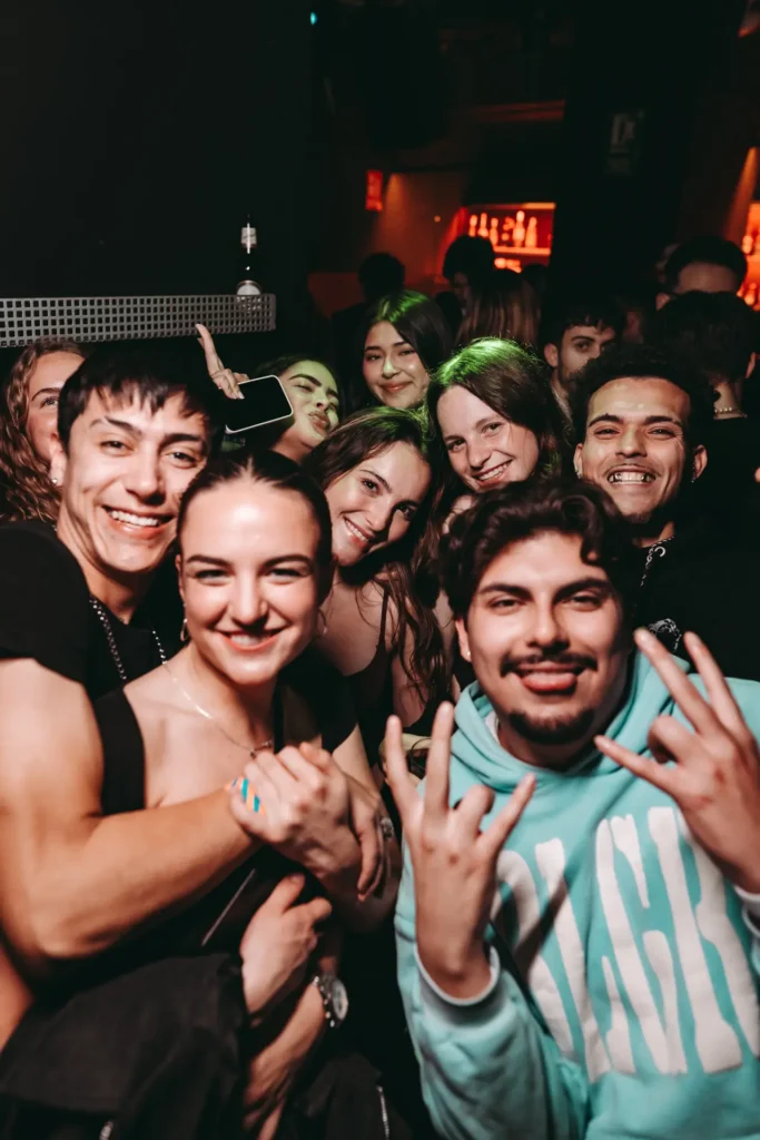 barcelona party pass nightlife fun